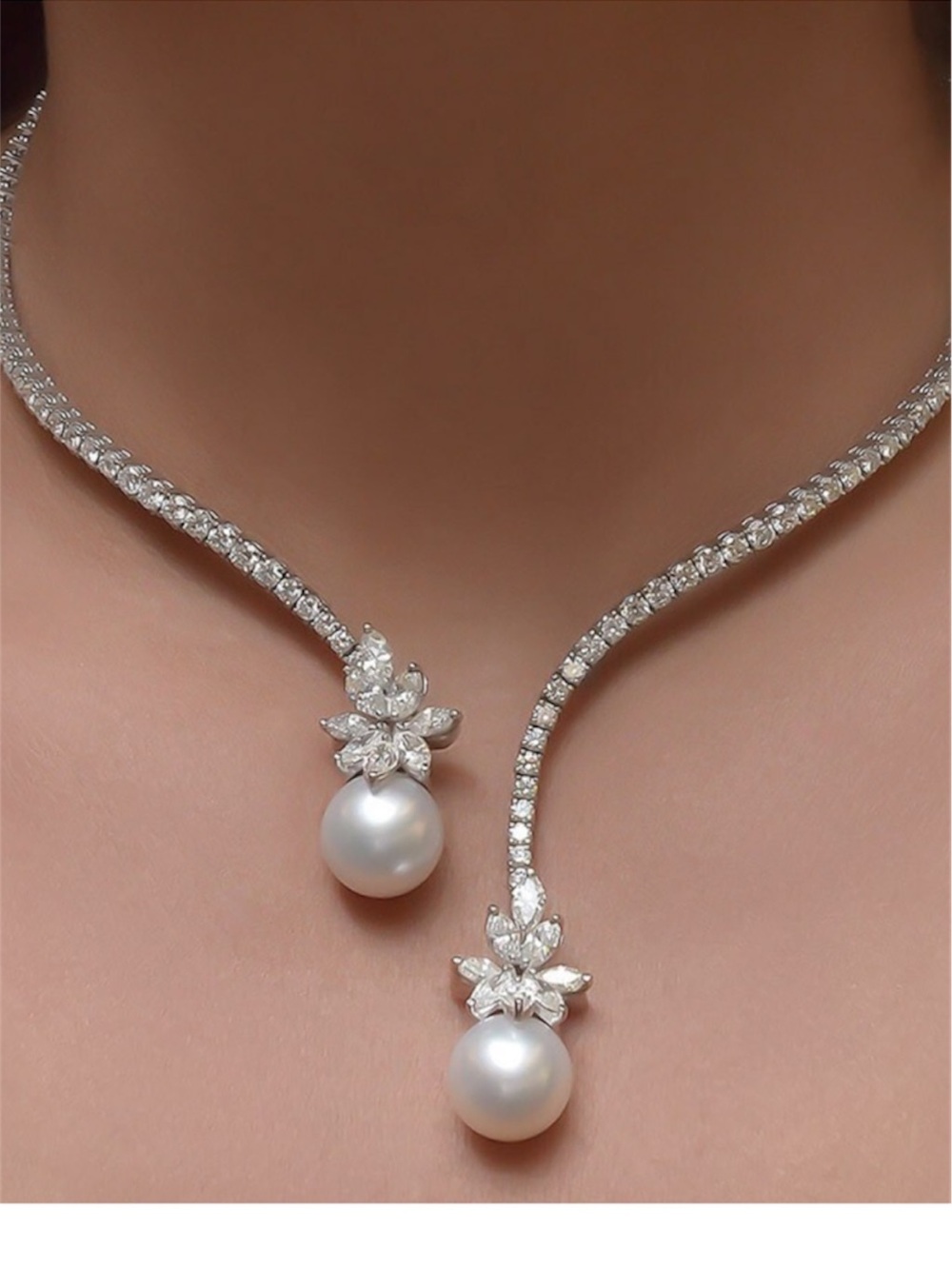 Fashion Jewelry White Pearl and Crystal Drop Necklace